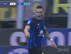 劳塔罗完成关键进球